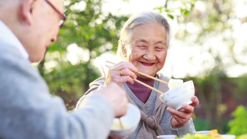 Вирусы, помогающие дожить до 100 лет: новое исследование