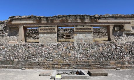 Археологи не рискнули распечатать «проход в ад» в руинах подземного храма