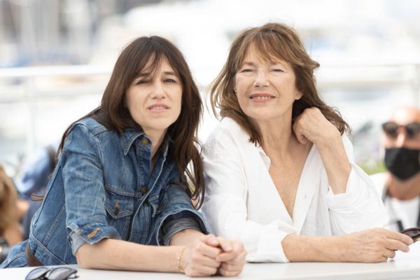 Умерла актриса и певица Джейн Биркин, муза Сержа Генсбура и законодательница мод