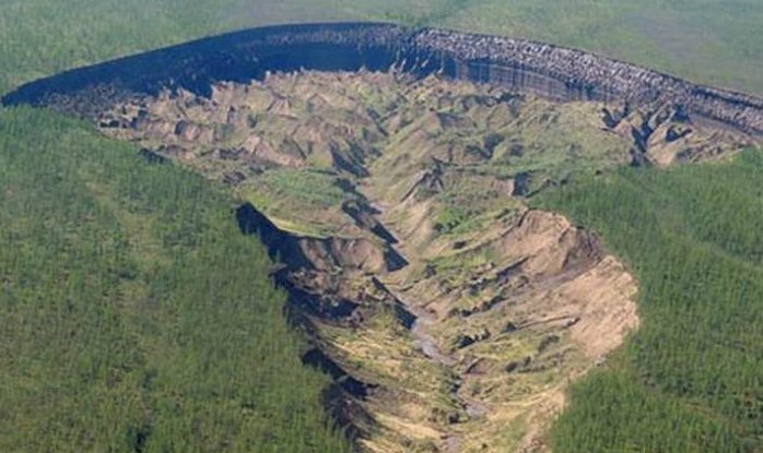 Ученые запустили дрон во &laquo;врата подземного мира&raquo; в Якутии