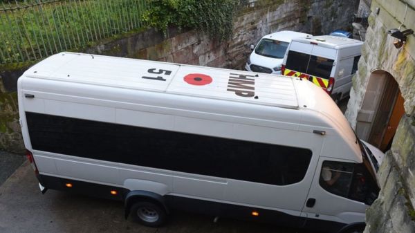 "Непреходящее зло": в Манчестере идет суд над медсестрой, обвиняемой в убийстве семи младенцев