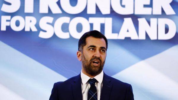 Новым лидером Шотландской национальной партии стал Хумза Юсаф