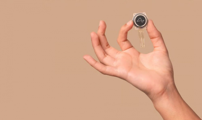 Первый мозговой чип Neuralink успешно установлен живому человеку