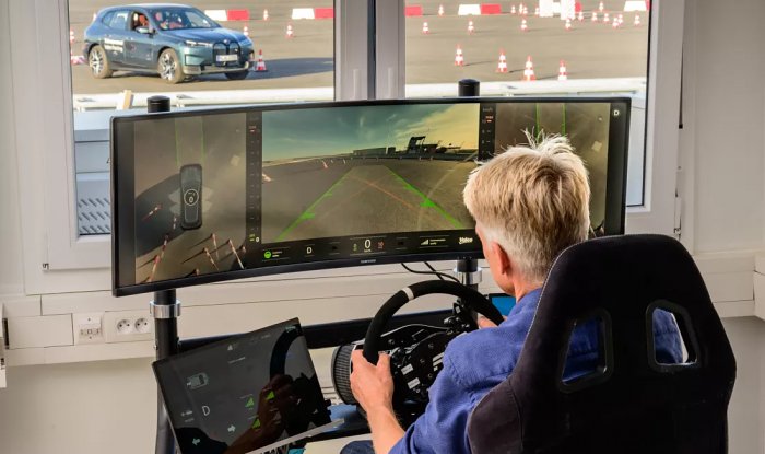 Система удаленной парковки BMW удивительно похожа на видеоигру