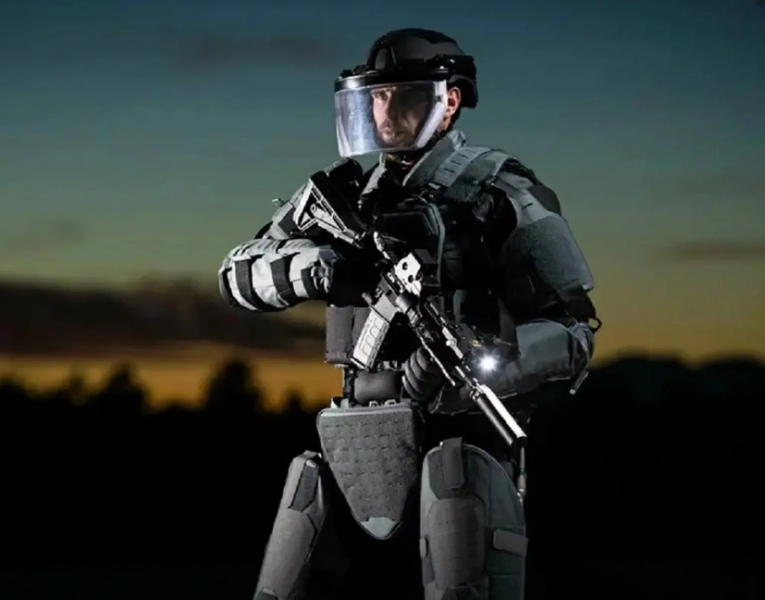 Бронированный экзоскелет ExoM снимает нагрузку и останавливает пули