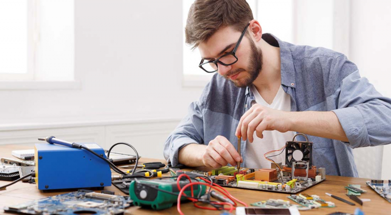 В каких случаях стоит отнести компьютер HP в сервисный центр