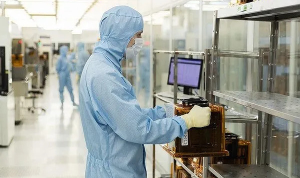 &laquo;Микрону&raquo; в импортозамещении материалов помогут партнеры