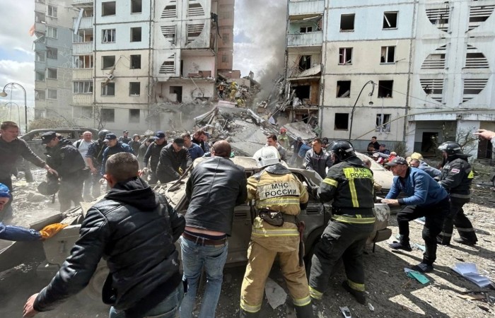 На месте ЧП в Белгороде произошло повторное обрушение