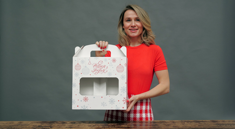 Коробки с окном: особенности применения такой упаковки