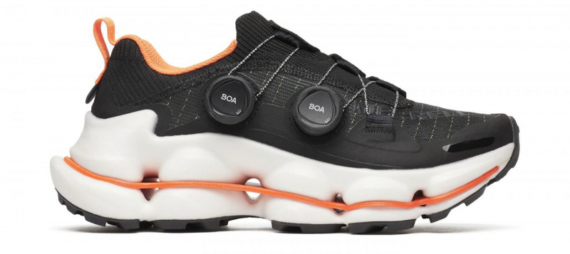 Компания Merrel представила &laquo;инопланетные&raquo; трекинговые кроссовки SpeedArc