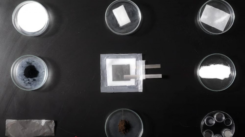 Бумажная батарея: дешевле и безопаснее литий-ионной