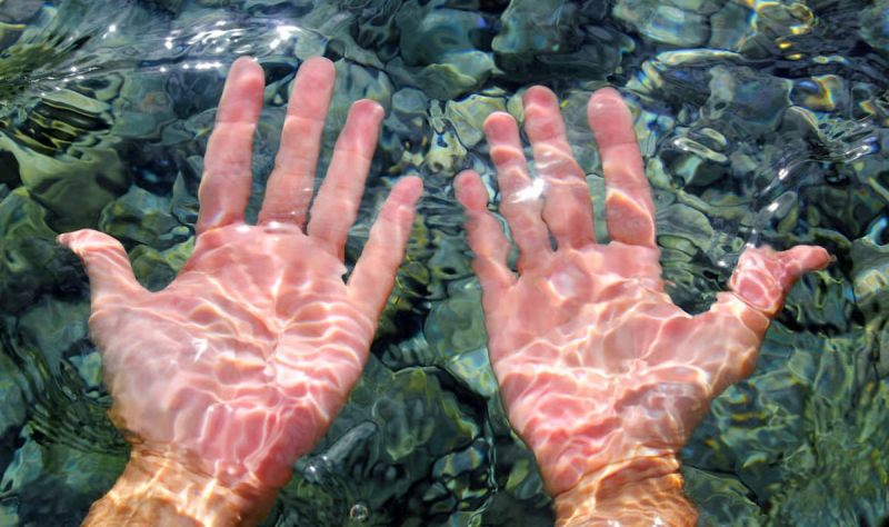 Отпечатки пальцев можно снимать без краски &ndash; при помощи обычной воды