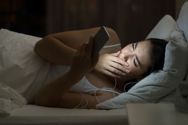 Ученые узнали, как именно стресс нарушает сон и ухудшает память