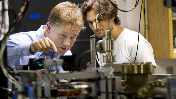 Учёные охотятся за &laquo;невозможной&raquo; материей и ищут вещество, нарушающее законы физики