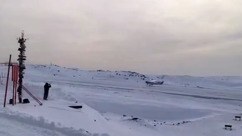 Подросток-авиатор задержан после несанкционированной посадки в Антарктиде