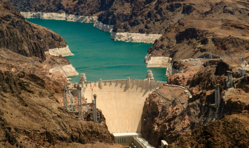 7000 построенных человечеством плотин сдвинули земную ось почти на метр