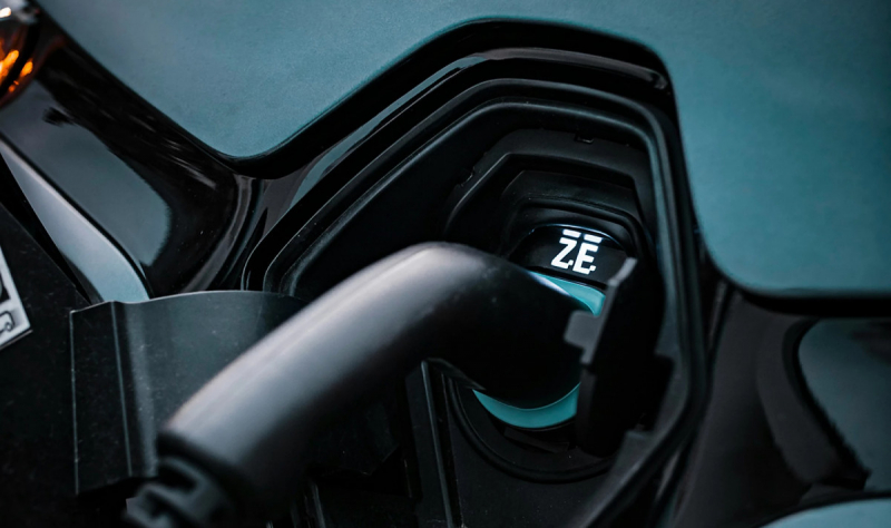 Shell разработала жидкость, которая ускоряет зарядку электромобилей до 10 минут