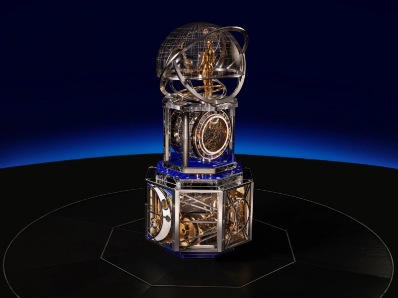 В уникальных часах La Qu&ecirc;te du Temps трудится маленький искусственный астроном