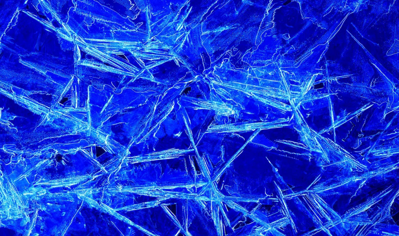 Ученые обнаружили лед, который образуется при комнатной температуре