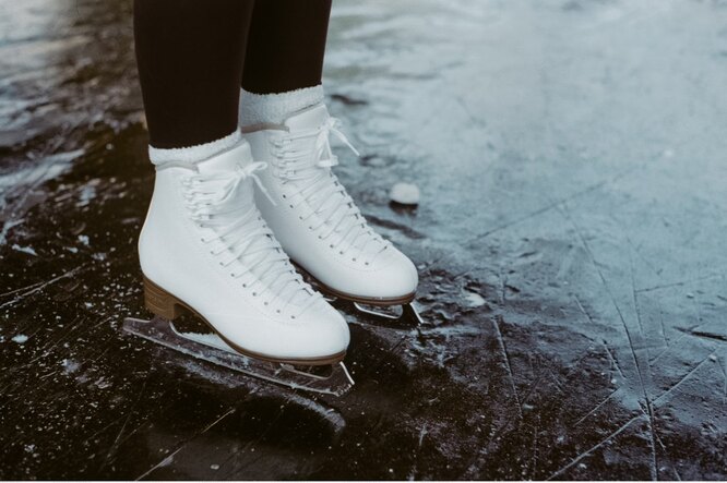 Ученые ошибались в течение 200 лет, объясняя, почему лед такой скользкий