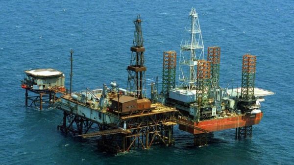 В Крыму обвинили Украину в ударе по буровым вышкам в Черном море