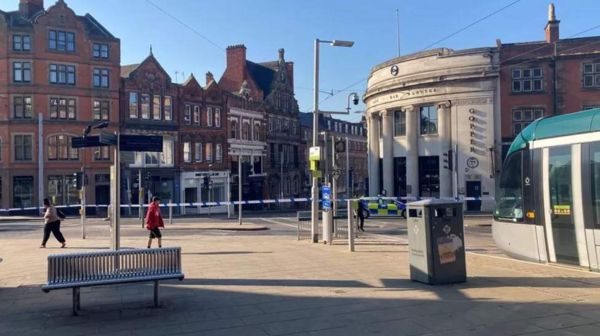 Три человека зарезаны в центре Ноттингема, арестован подозреваемый, сообщает полиция