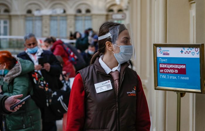 Россия пока не ждет "вакцинных туристов"