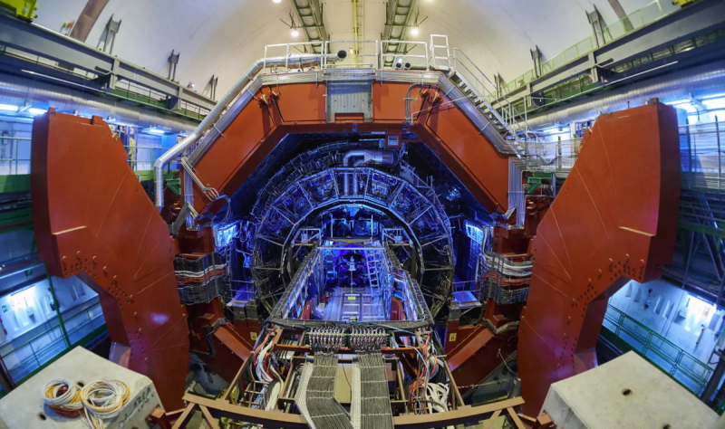 Ученые сумели превратить свинец в золото в Большом адронном коллайдере