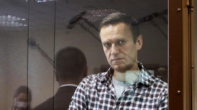 Врачи пригрозили приехать к колонии Навального, если ему не окажут медицинскую помощь